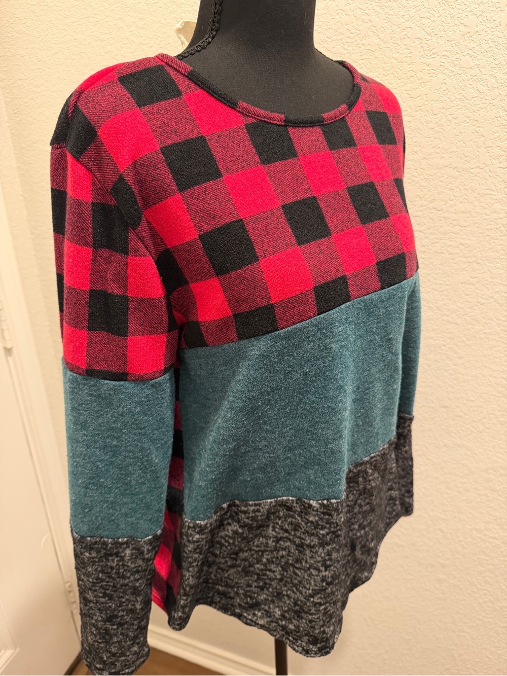 Fantastic Fawn Women's M Buffalo Plaid Color Block Top Lace Back Buttons Teal